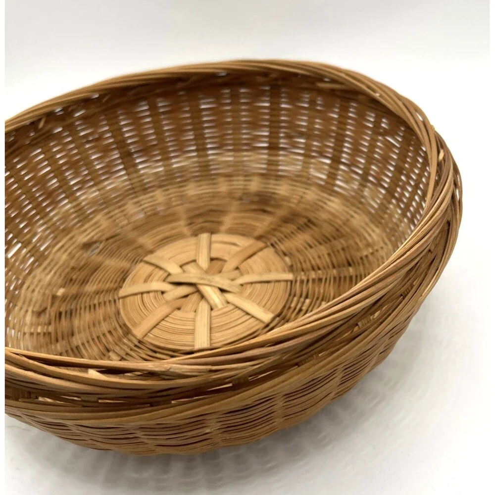 Vtg Woven Chinese Split Bamboo & Rattan Woven Boho Round Storage Basket & Lid